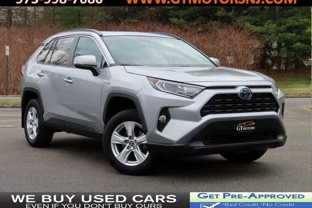 2019 Toyota RAV4 Hybrid XLE photo 1