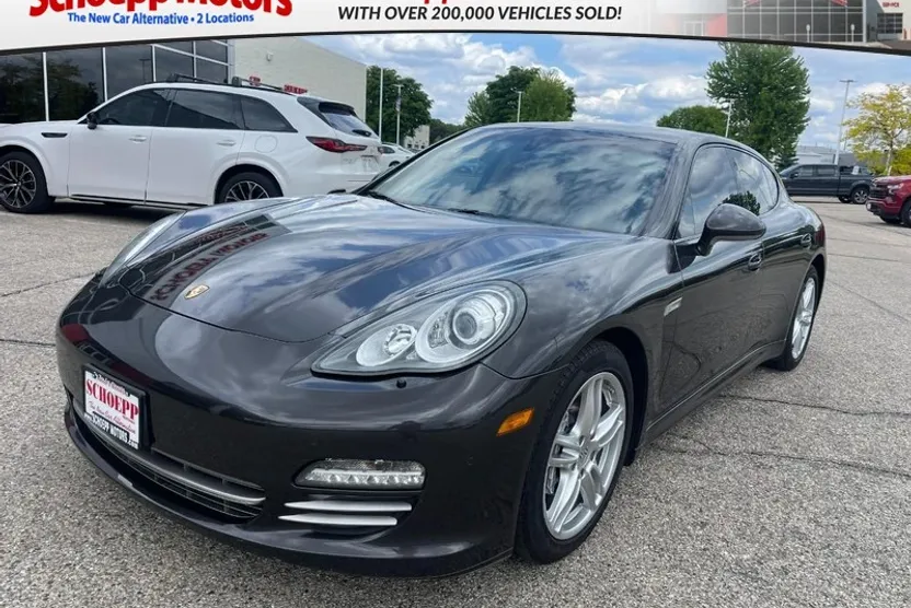 2013 Porsche Panamera 4 Platinum photo 1