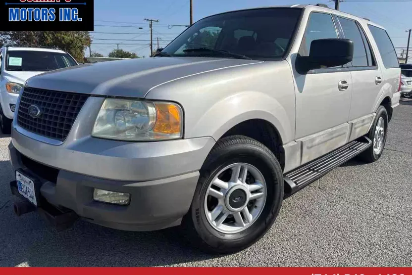 2003 Ford Expedition XLT photo 1