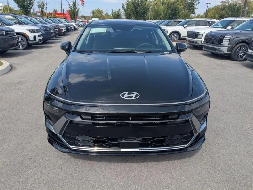 2026 Hyundai Sonata SEL Sport photo 1