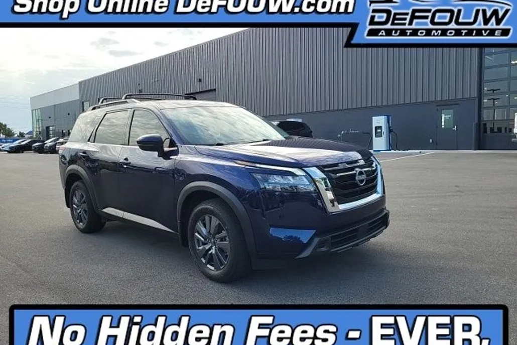 2024 Nissan Pathfinder SV photo 1