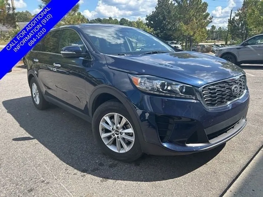 2019 Kia Sorento LX photo 1