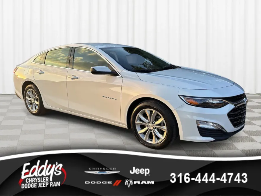 2024 Chevrolet Malibu 1LT photo 1
