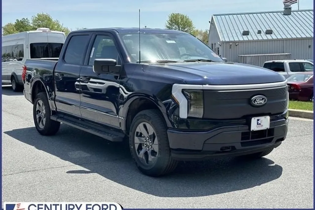 2025 Ford F-150 Lightning photo 1