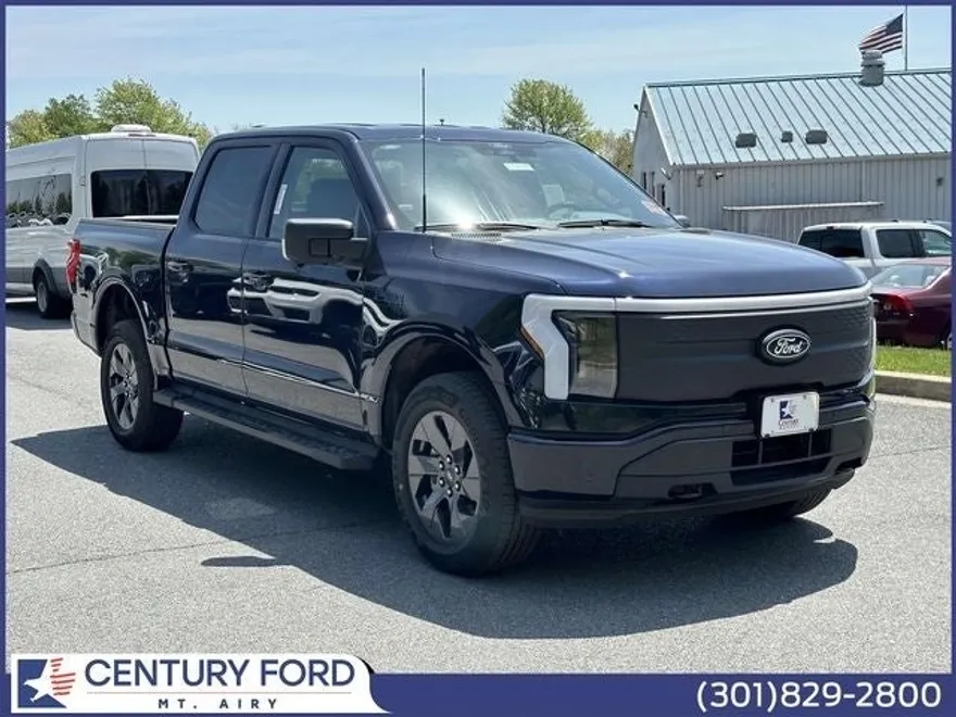 2025 Ford F-150 Lightning photo 1