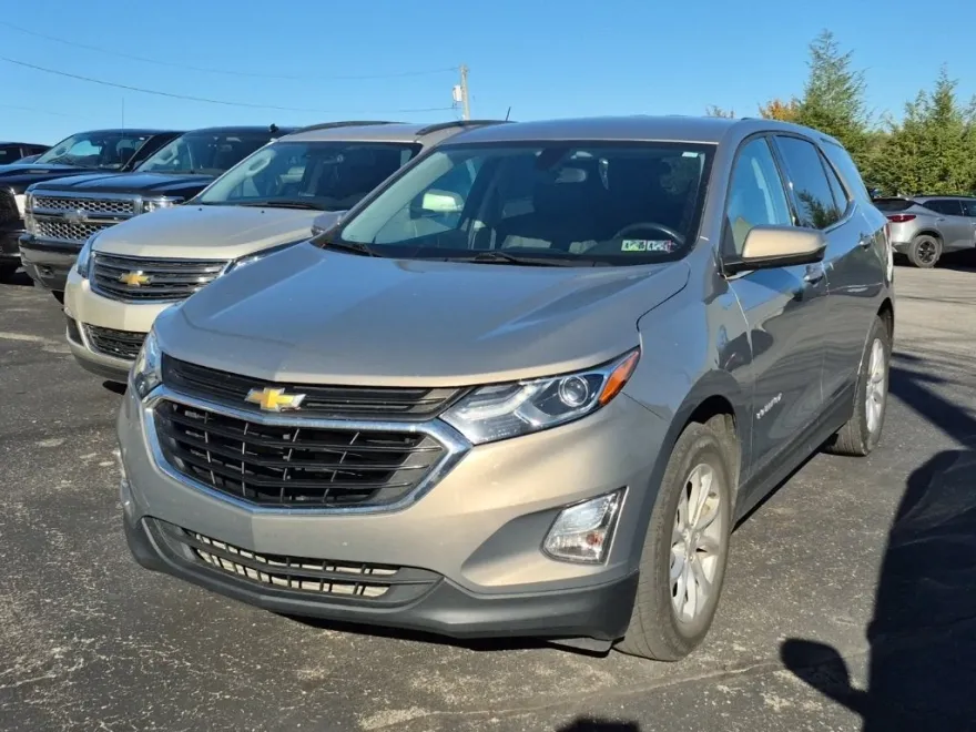 2019 Chevrolet Equinox LT photo 1