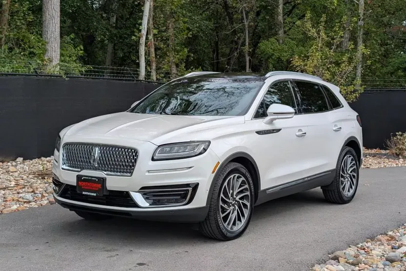 2019 Lincoln Nautilus Reserve photo 1