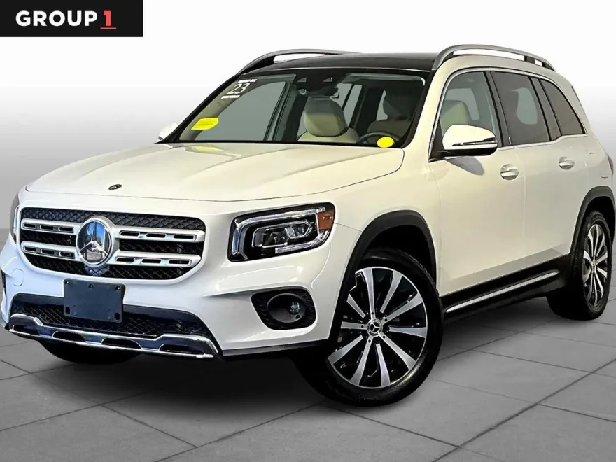 2023 Mercedes Benz GLB 250 4MATIC photo 1