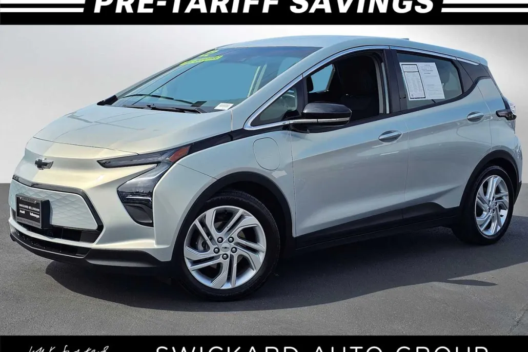 2022 Chevrolet Bolt EV 1LT photo 1