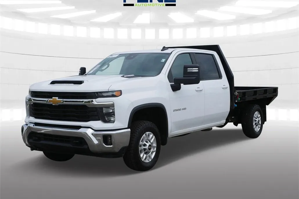 2024 Chevrolet Silverado 2500HD LT photo 1