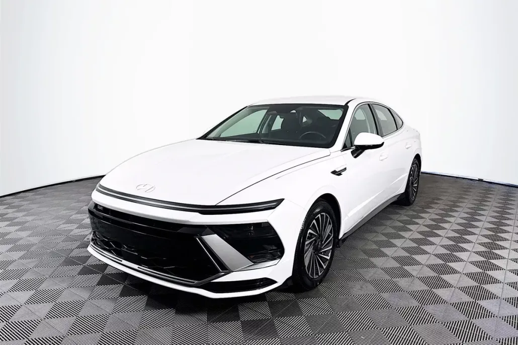 2024 Hyundai Sonata Hybrid SEL photo 1
