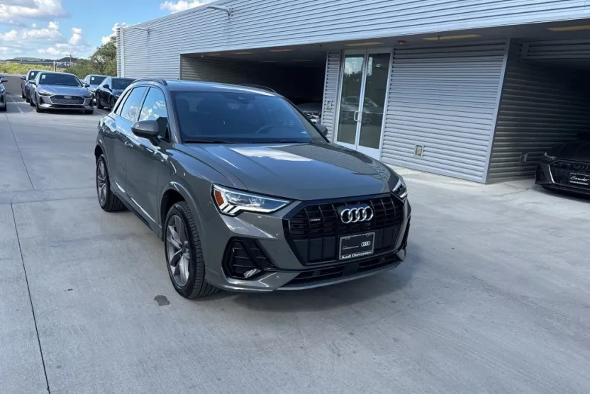 2025 Audi Q3 Premium S line photo 1