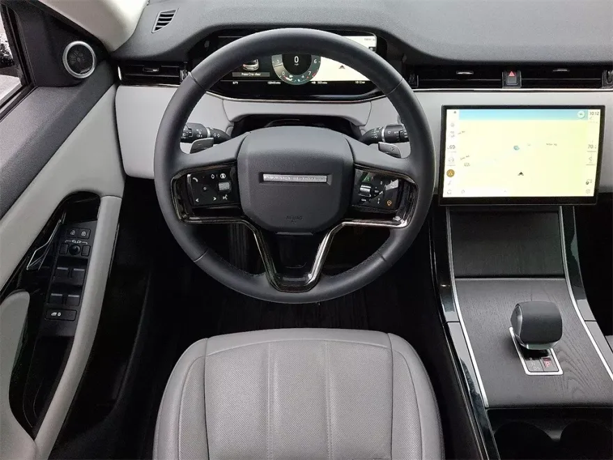 2024 Land Rover Range Rover Evoque S photo 1