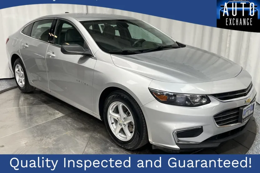 2018 Chevrolet Malibu LS photo 1