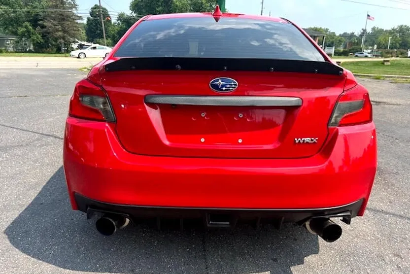 2016 Subaru WRX Base photo 1