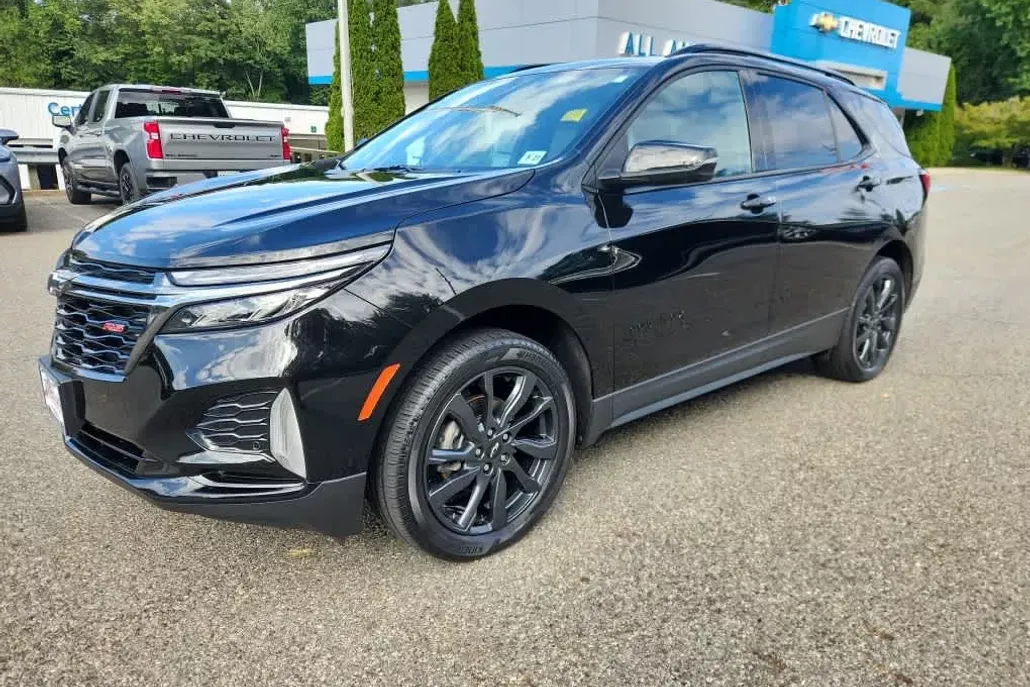 2022 Chevrolet Equinox RS photo 1