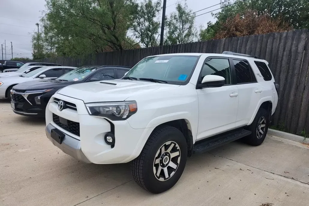 2024 Toyota 4Runner TRD photo 1