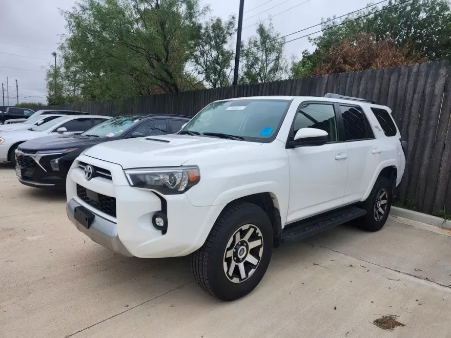2024 Toyota 4Runner TRD photo 1
