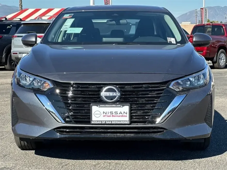 2025 Nissan Sentra SV photo 1