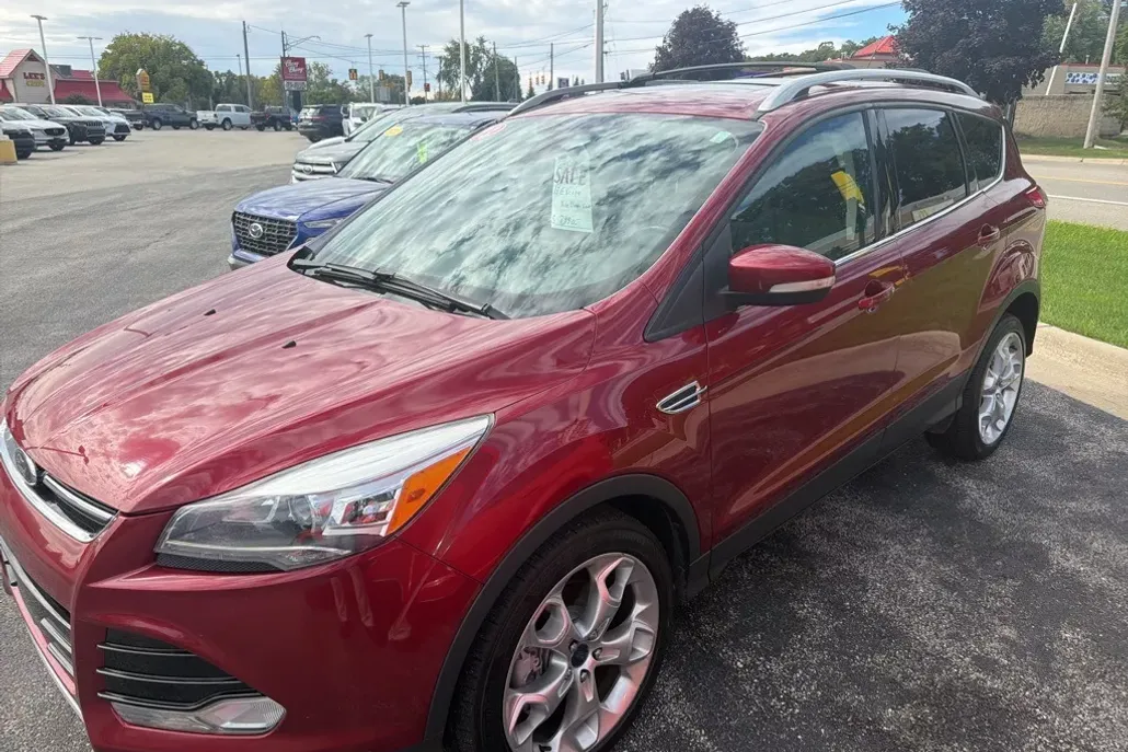 2013 Ford Escape Titanium photo 1