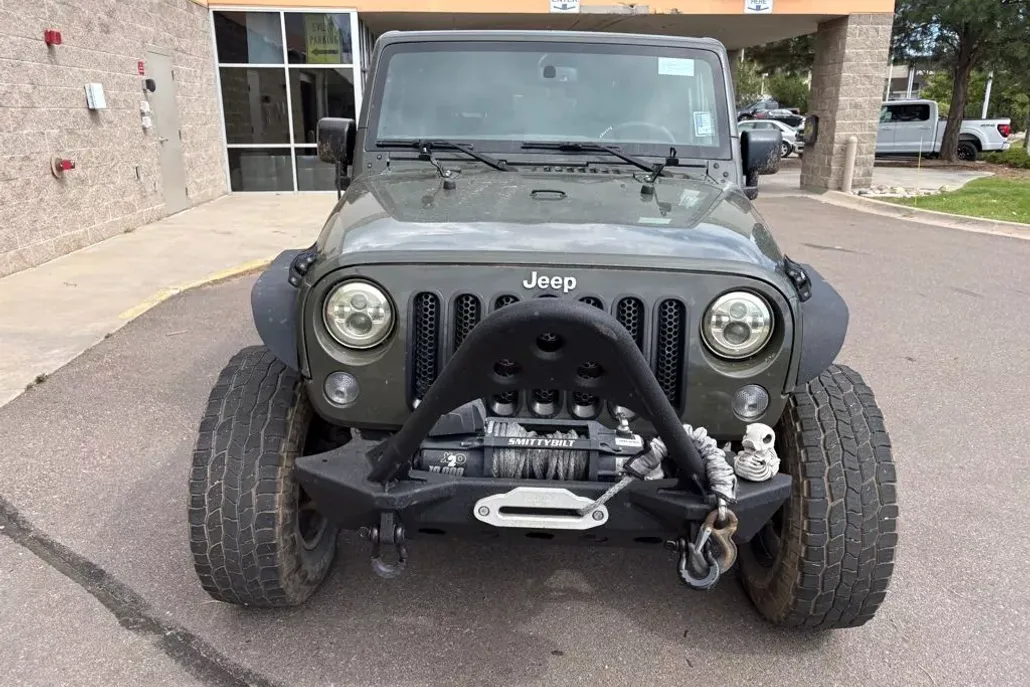 2015 Jeep Wrangler Sahara photo 1