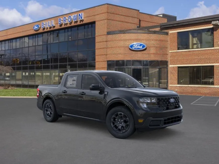 2025 Ford Maverick XLT photo 1