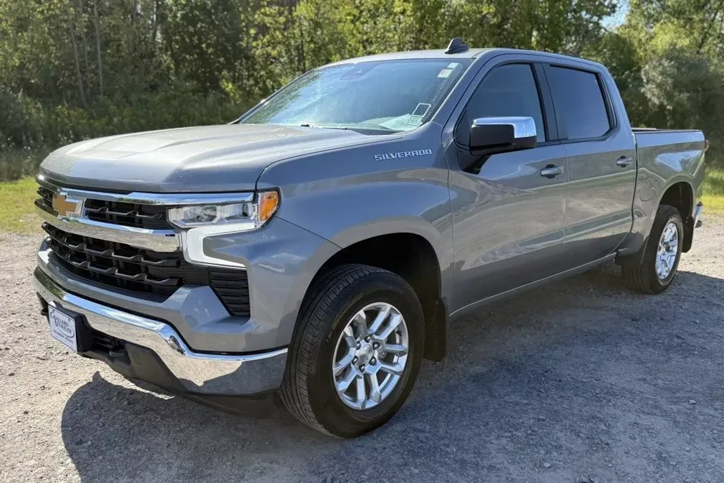 2023 Chevrolet Silverado 1500 LT photo 1
