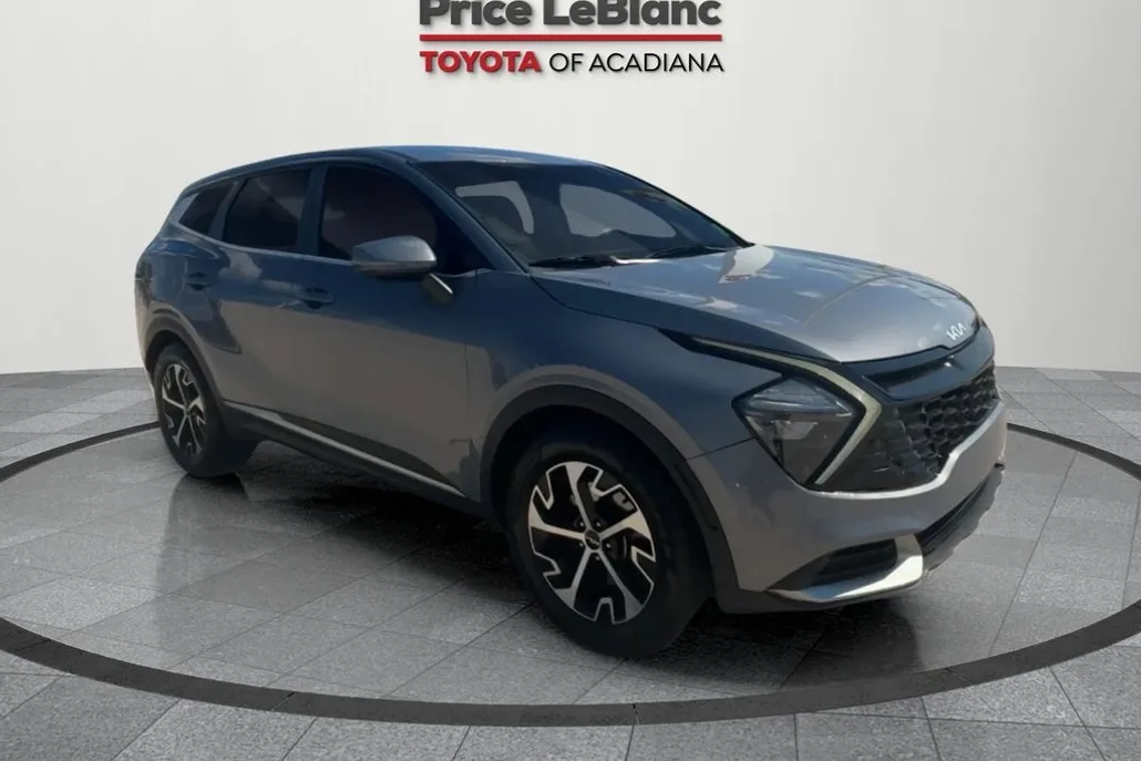 2023 Kia Sportage EX photo 1