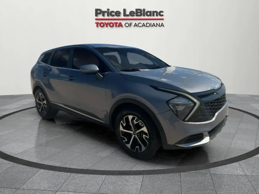 2023 Kia Sportage EX photo 1
