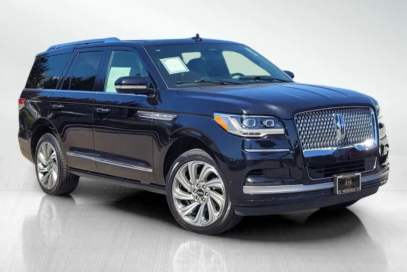2023 Lincoln Navigator Reserve photo 1