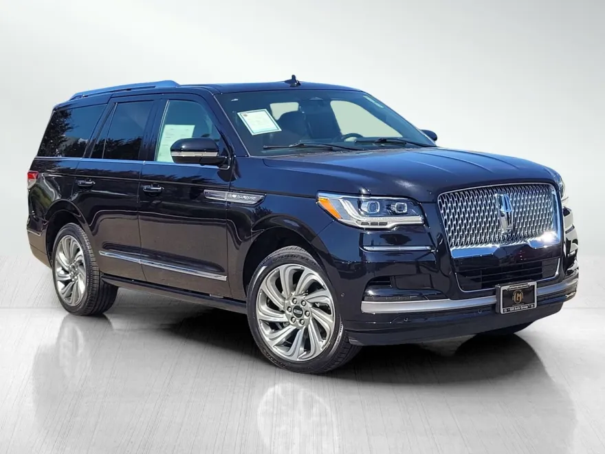 2023 Lincoln Navigator Reserve photo 1
