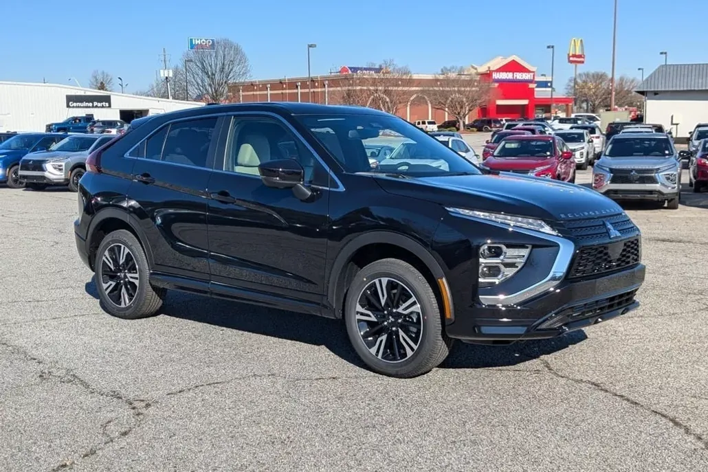2025 Mitsubishi Eclipse Cross SEL photo 1