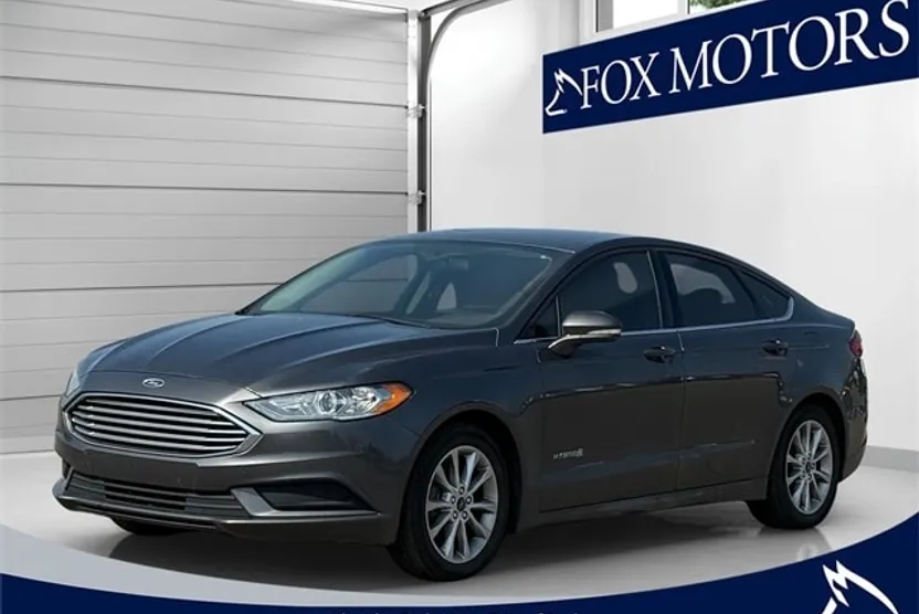 2017 Ford Fusion Hybrid SE photo 1