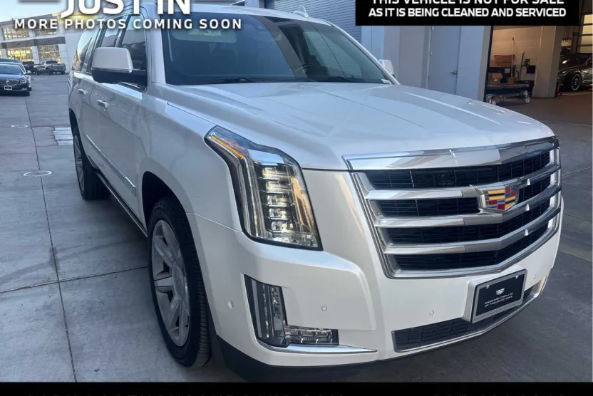 2018 Cadillac Escalade ESV Premium Luxury photo 1