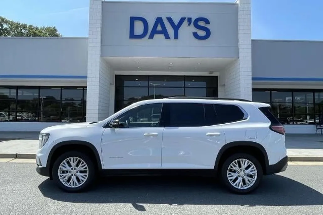 2024 Gmc Acadia Elevation photo 1