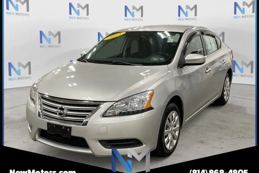 2015 Nissan Sentra SV photo 1