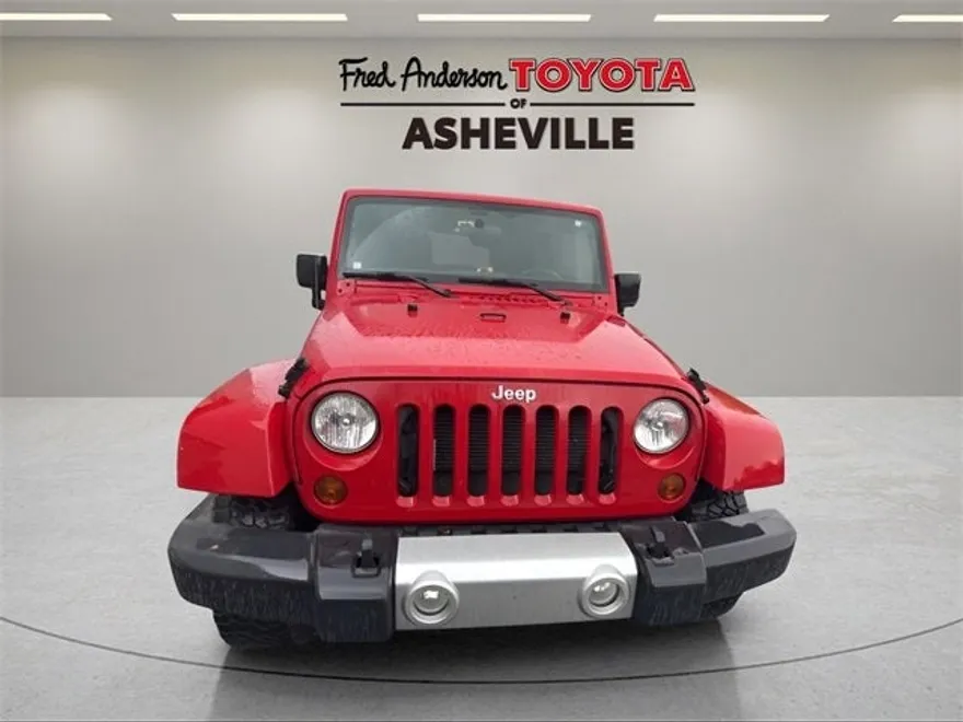 2012 Jeep Wrangler Unlimited Sahara photo 1