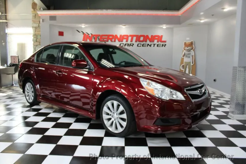 2010 Subaru Legacy 2.5i Limited photo 1