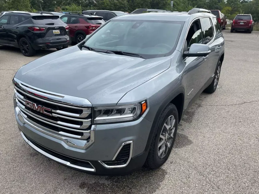 2023 Gmc Acadia SLE photo 1