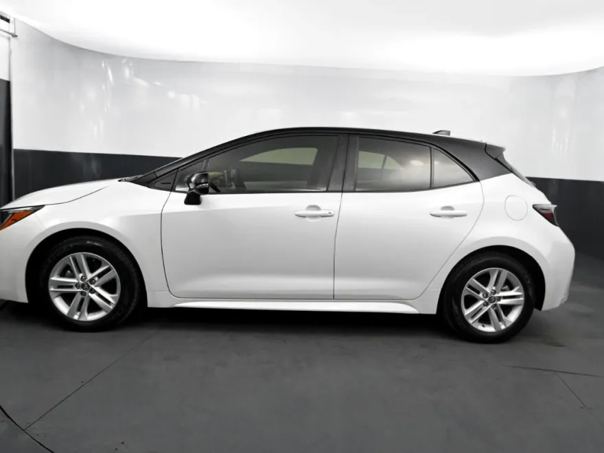 2022 Toyota Corolla SE photo 1