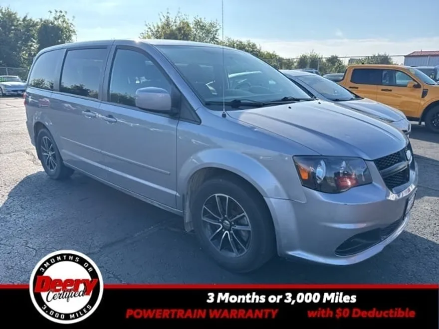 2017 Dodge Grand Caravan SE photo 1