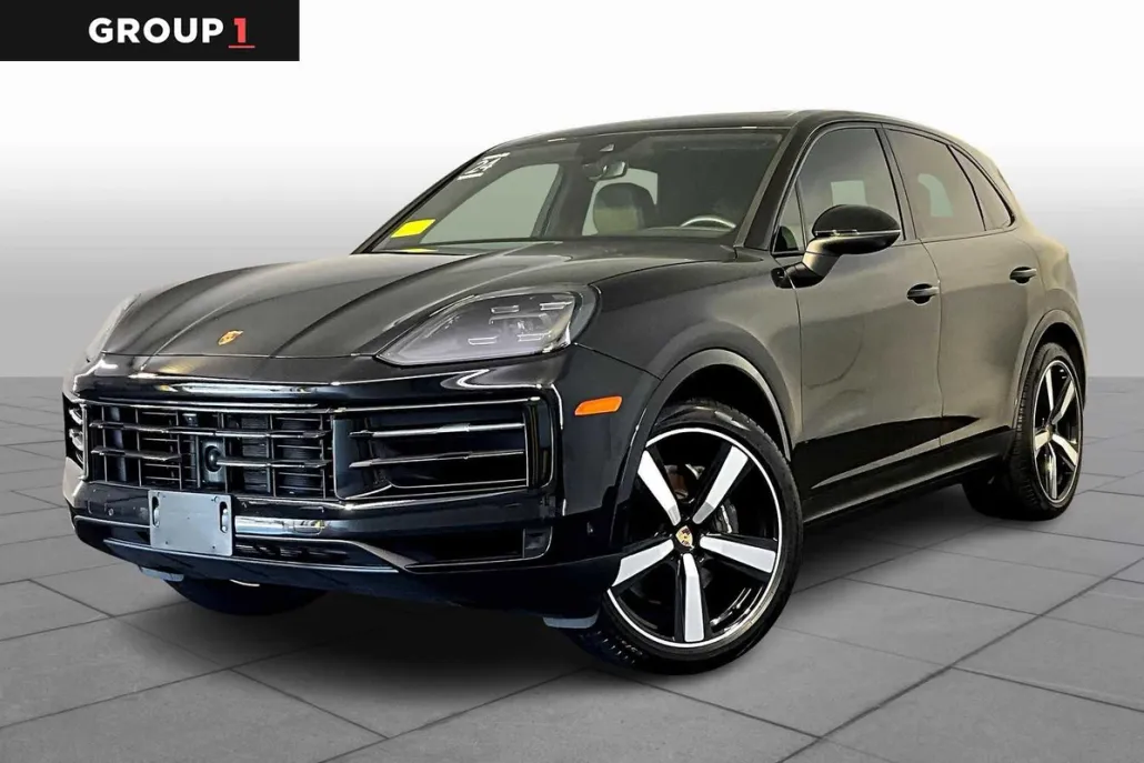 2024 Porsche Cayenne photo 1