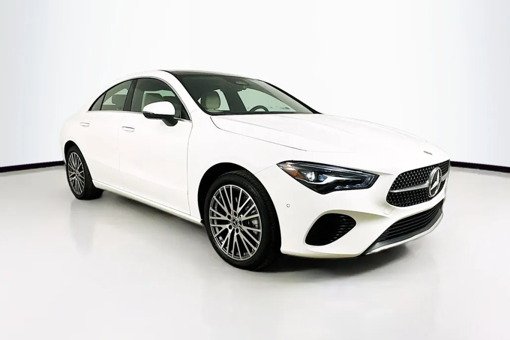 2025 Mercedes Benz CLA 250 4MATIC photo 1