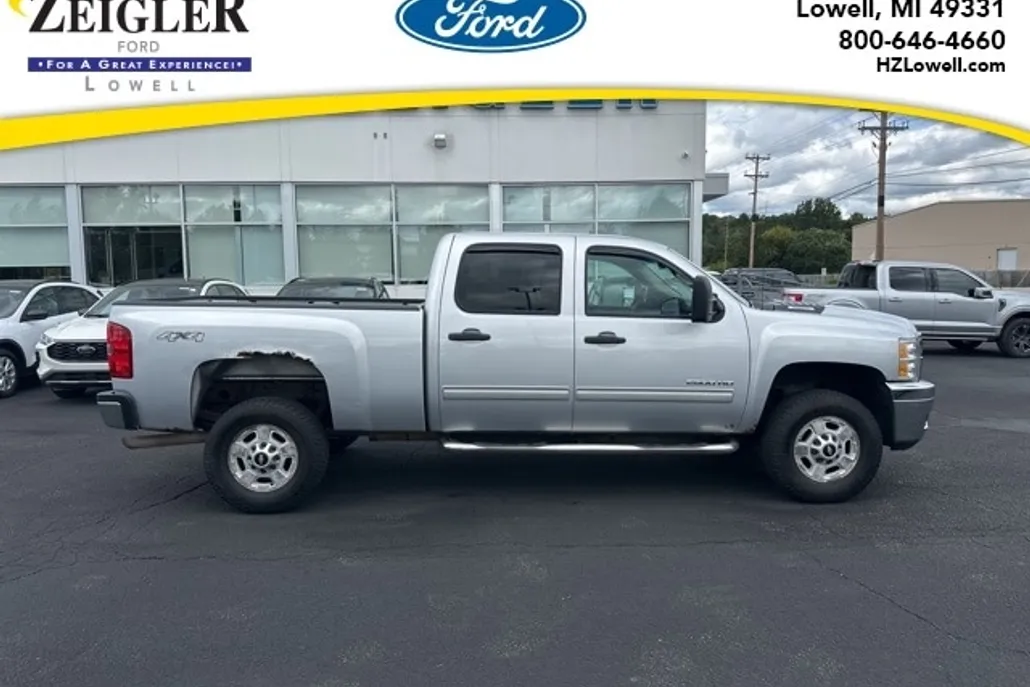 2012 Chevrolet Silverado 2500HD LT photo 1