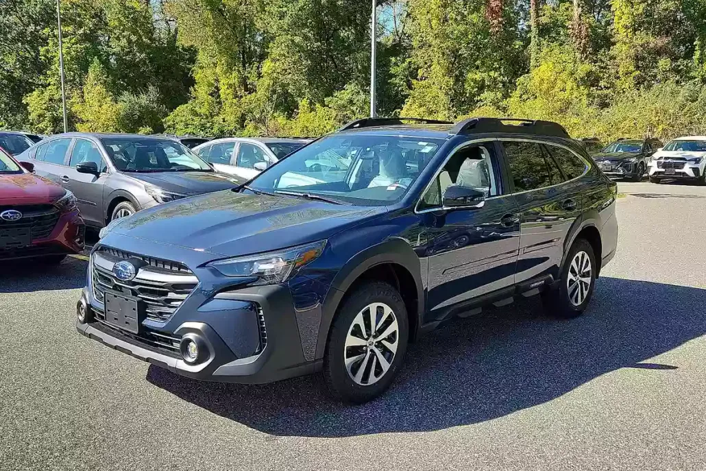 2025 Subaru Outback Premium photo 1