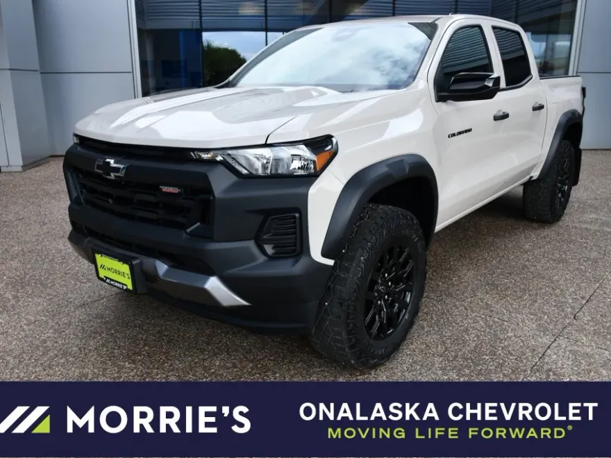 2026 Chevrolet Colorado Trail Boss photo 1