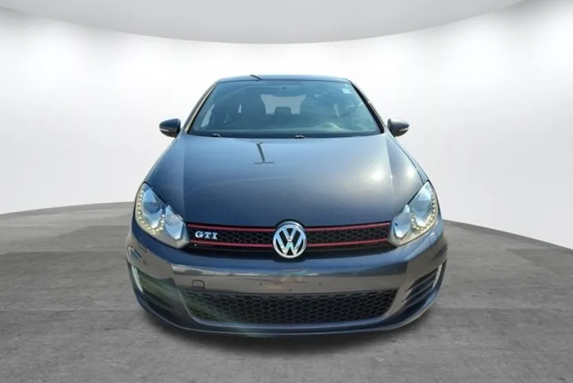 2013 Volkswagen Golf GTI Base photo 1