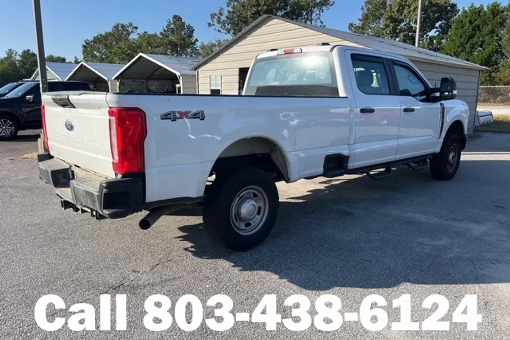 2023 Ford F-350 XL photo 1