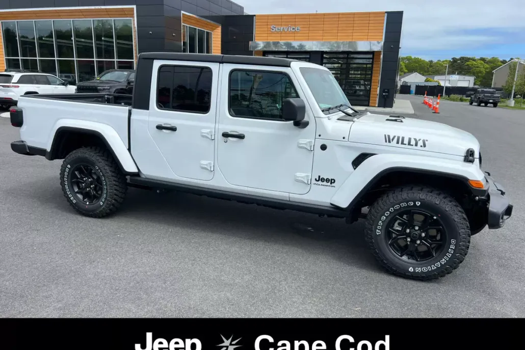 2025 Jeep Gladiator Willys photo 1