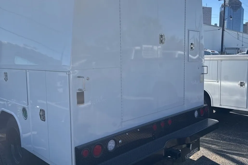 2024 Chevrolet Silverado 5500HD Work Truck photo 1